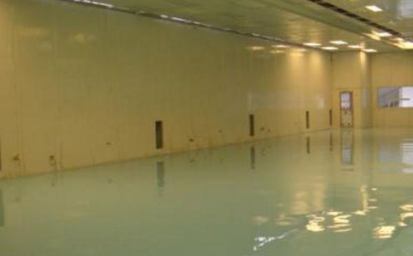 白银自流平环氧地坪中涂